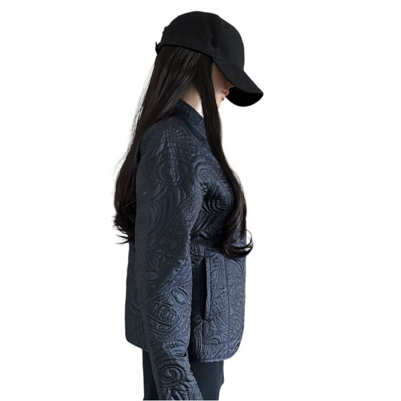 Women’s Embroidered Zipper Jacket by Chico’s Size 0 Navy, Stylish & Chic - Picture 3 of 10